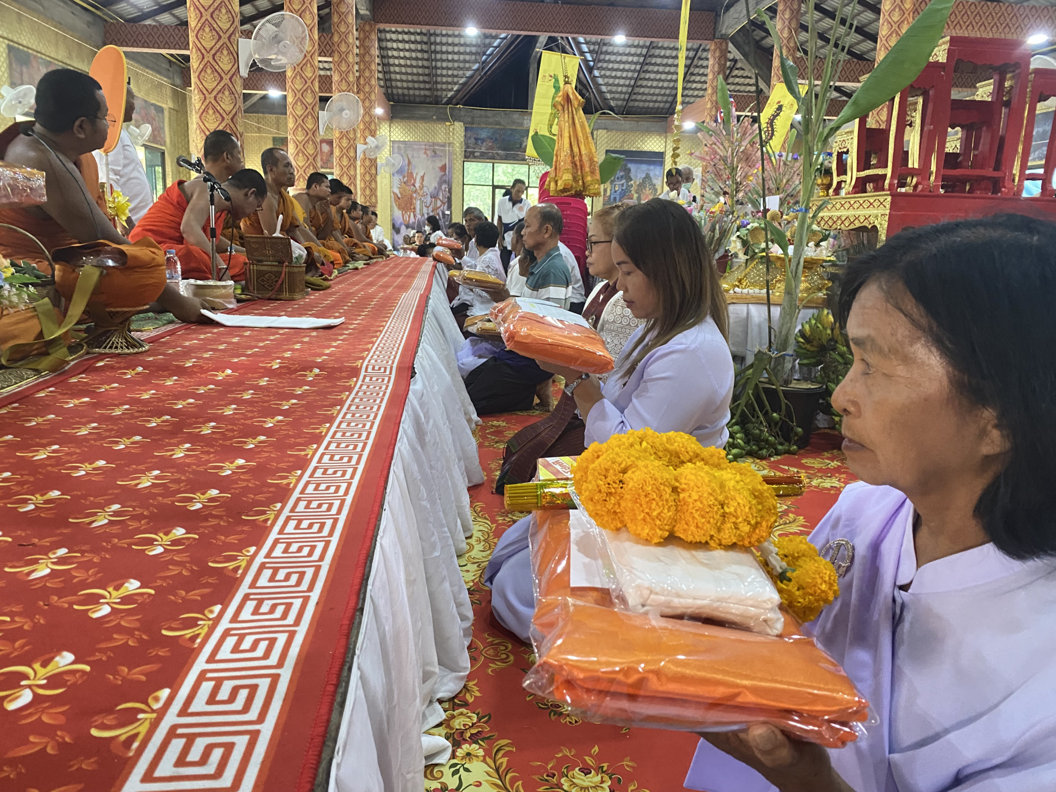 ภาพร่วมพิธีกรรมวัดสำโรง