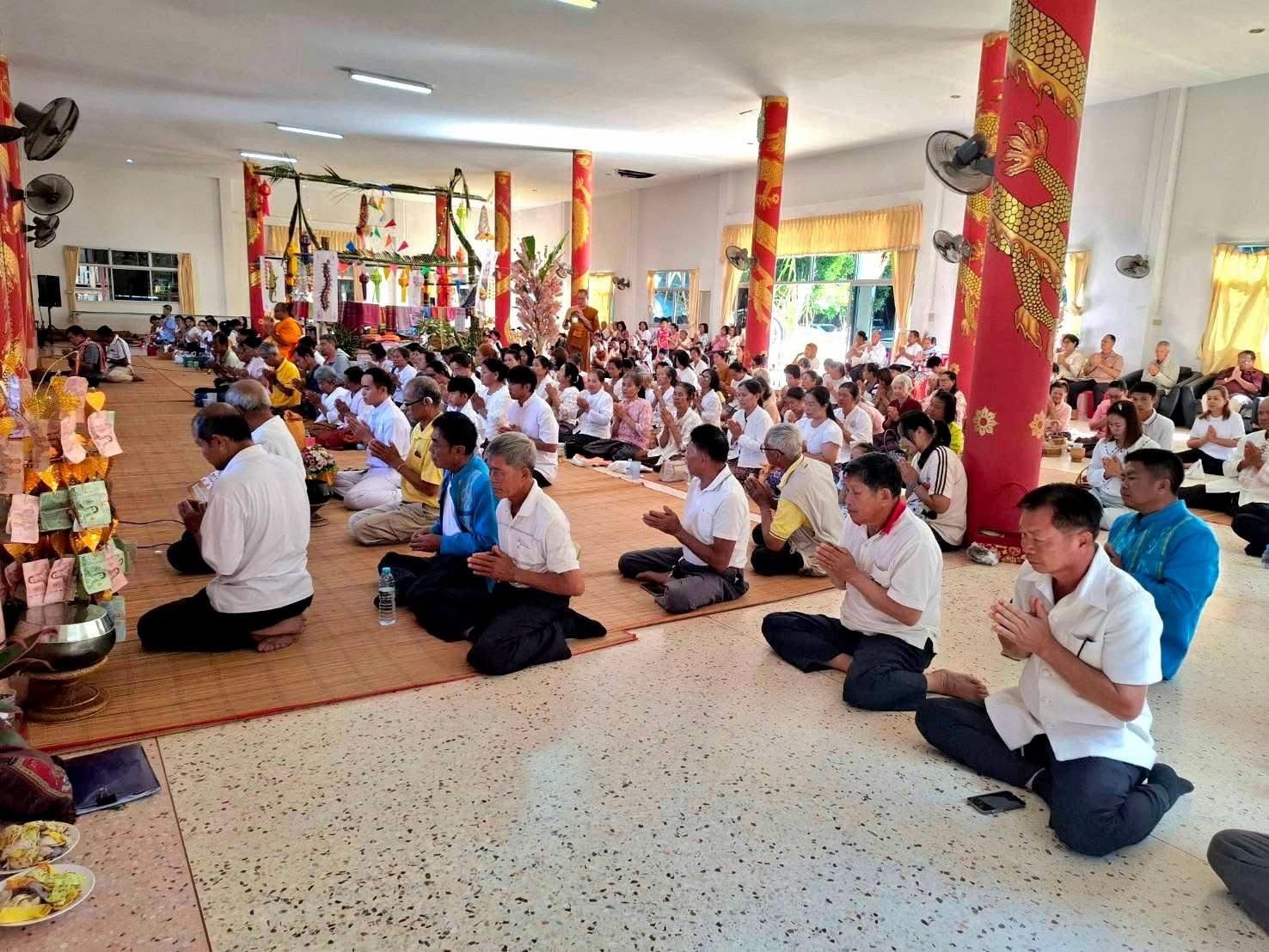 ภาพร่วมพิธีกรรมวัดประชาสามัคคี