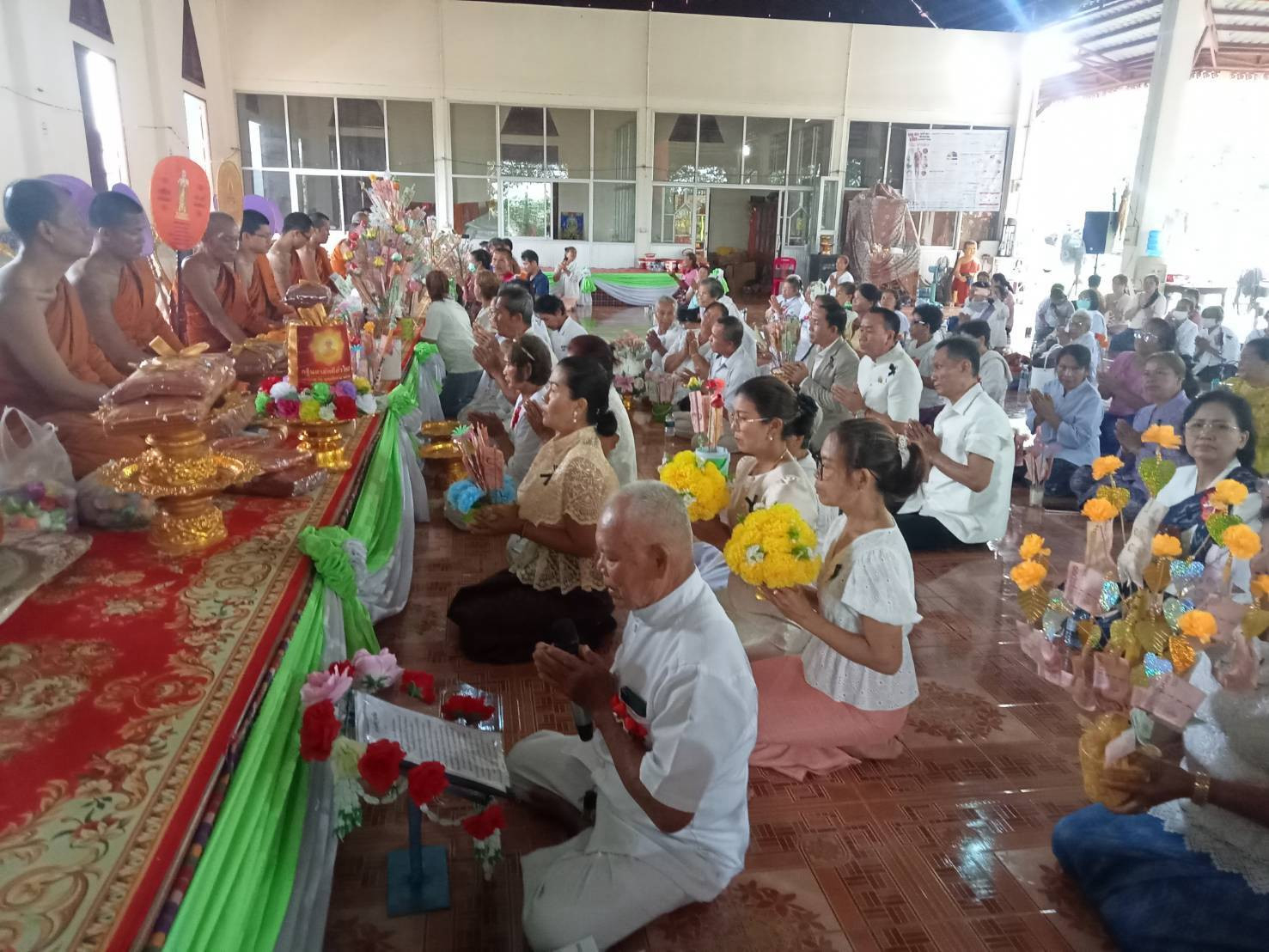 ภาพร่วมพิธีกรรมวัดคำศิริ