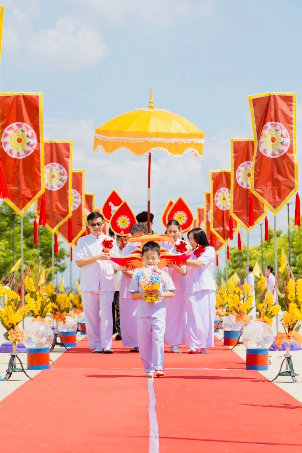 ภาพร่วมขบวนกฐินศูนย์ปฏิบัติธรรมสมุทรปราการ