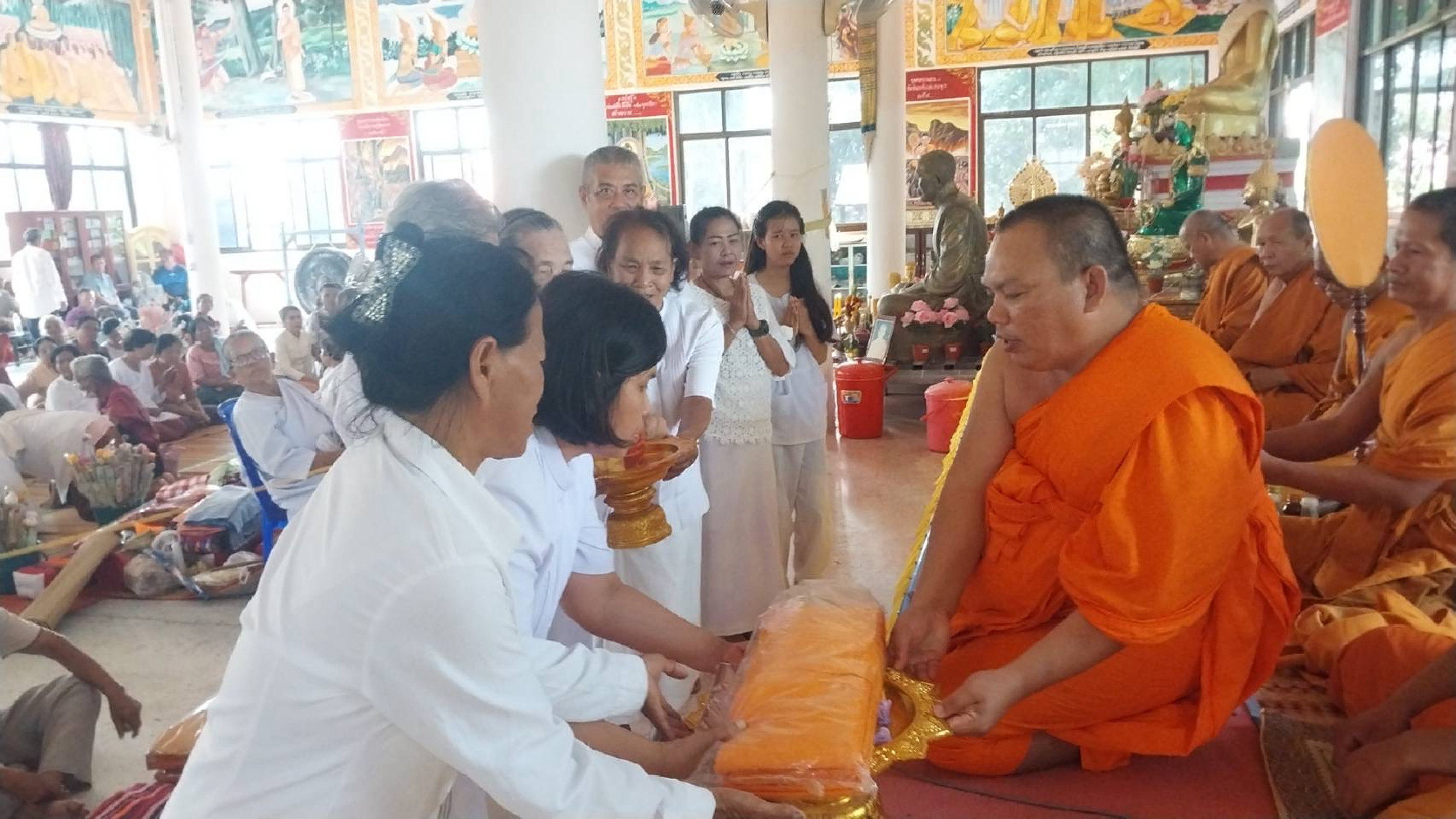 ภาพร่วมพิธีกรรมวัดเจริญศิลป์