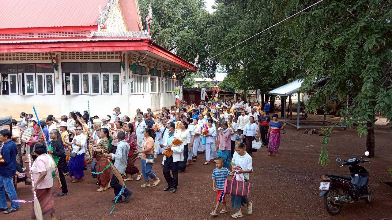 ภาพร่วมพิธีกรรมวัดบ้านลุงขี้หนู