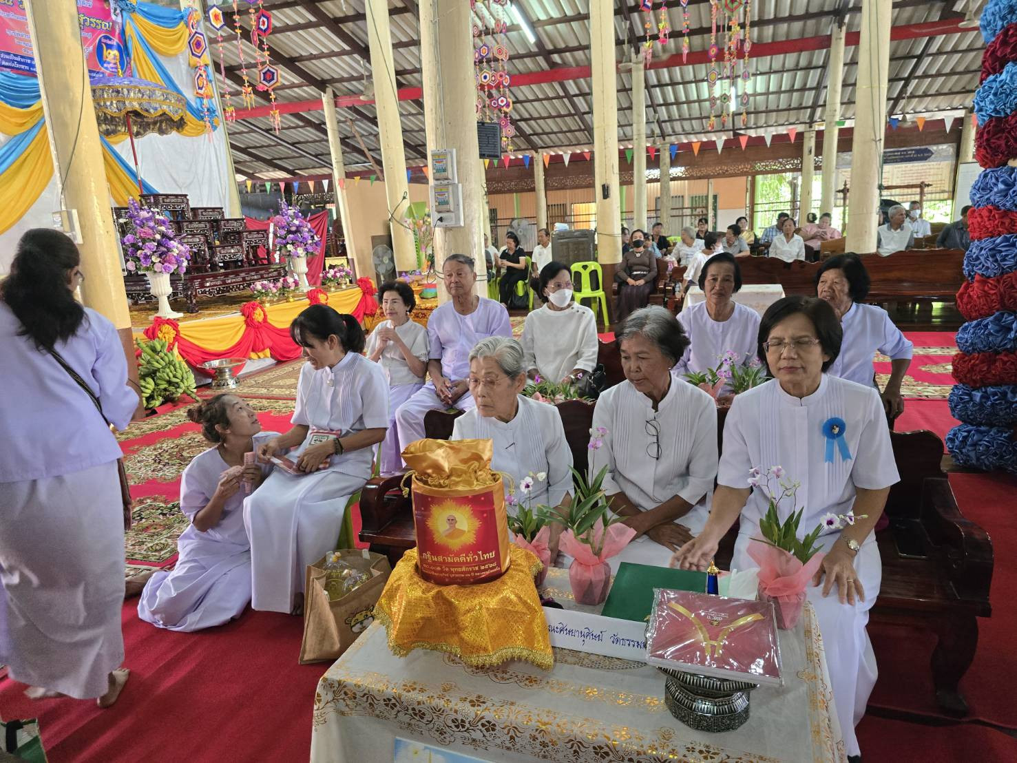 ภาพร่วมพิธีกรรมวัดใหม่พิณสุวรรณ