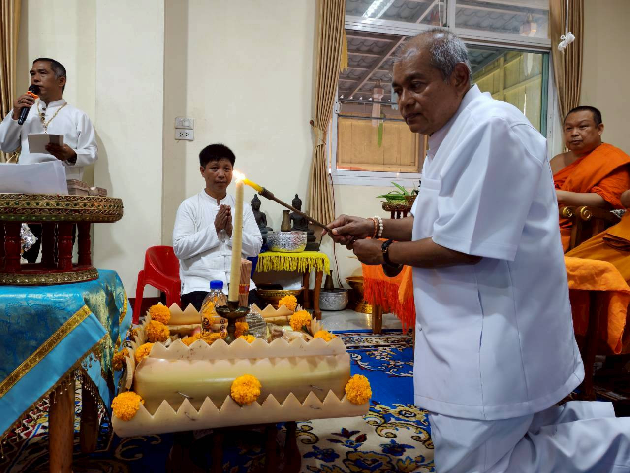 ภาพร่วมพิธีกรรมวัดต้นปิน