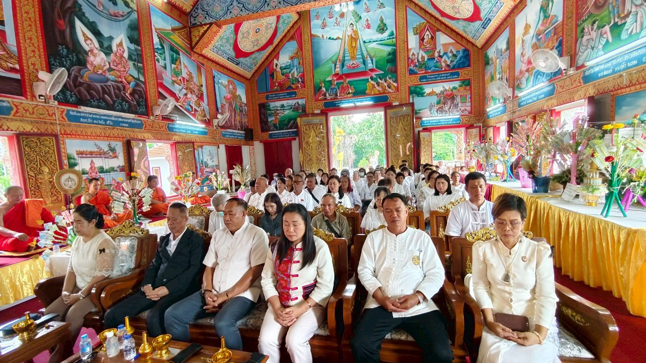ภาพร่วมพิธีกรรมวัดมงคลประสิทธิ์