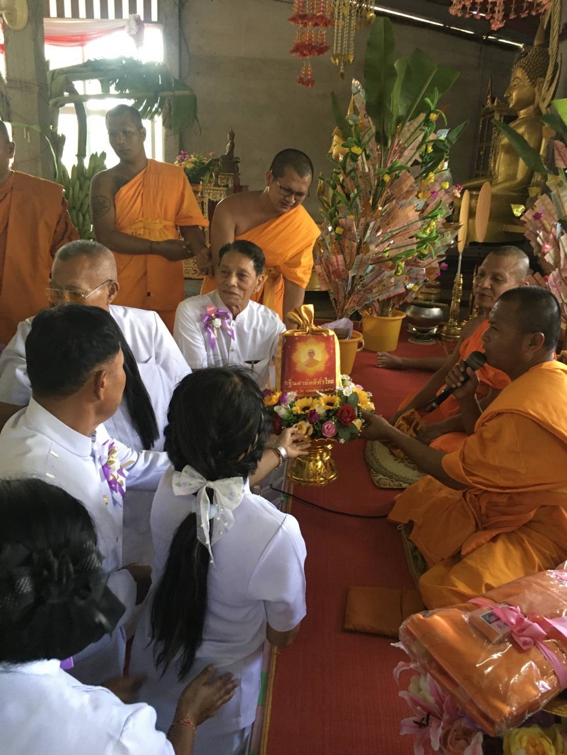 ภาพร่วมพิธีกรรมวัดบ้านหนองใหญ่