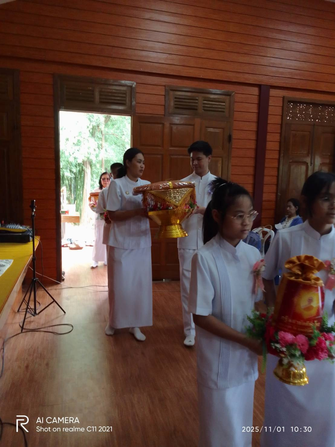 ภาพร่วมขบวนกฐินที่พักสงฆ์วิโมกข์ธรรม