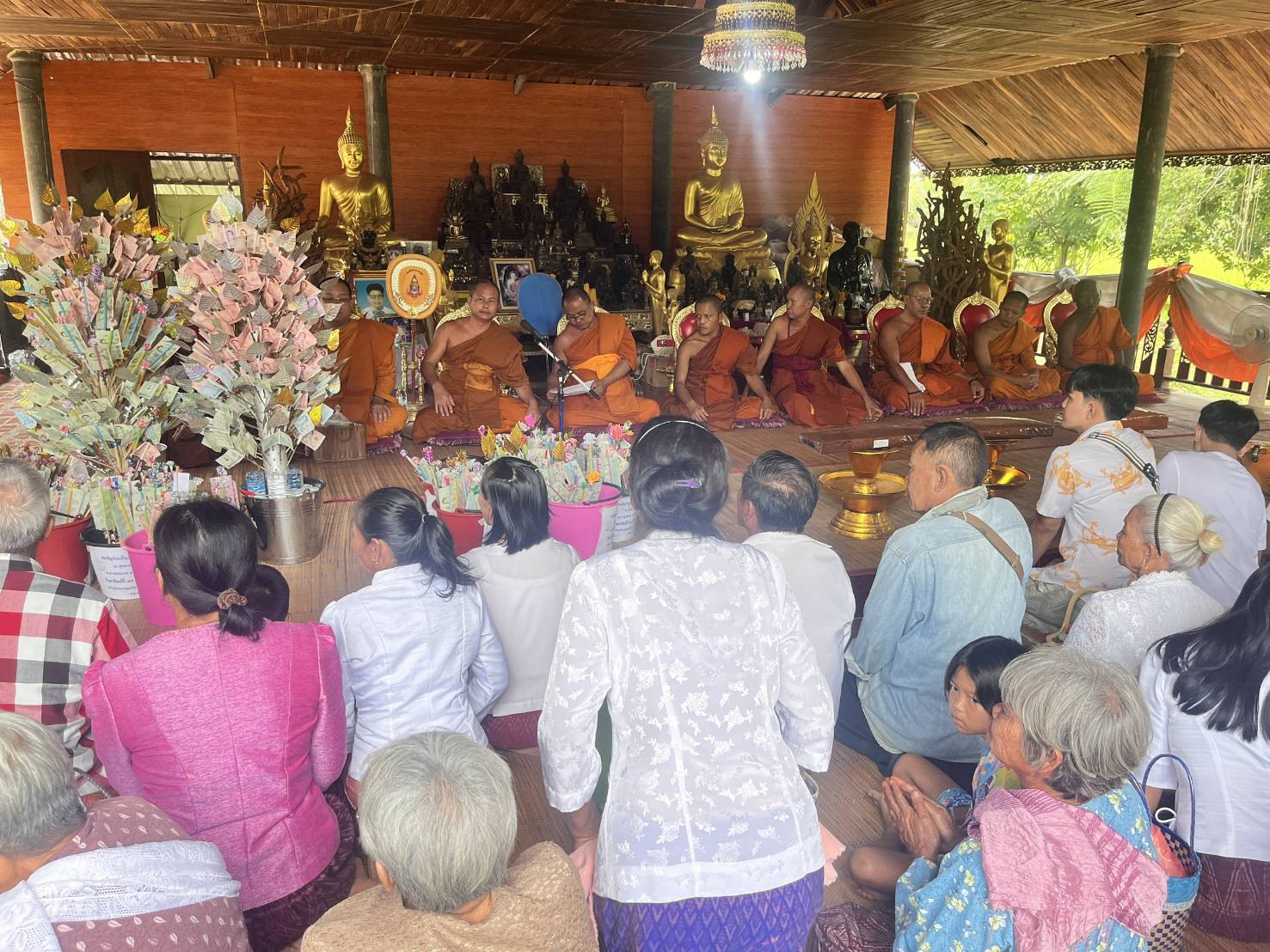 ภาพร่วมพิธีกรรมสำนักสงฆ์อุทยานสวนป่าพุทธรักษา