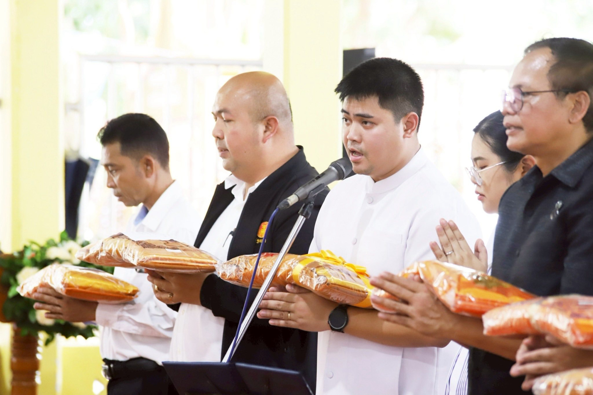 ภาพกล่าวคำถวายกฐินวัดวังขรี