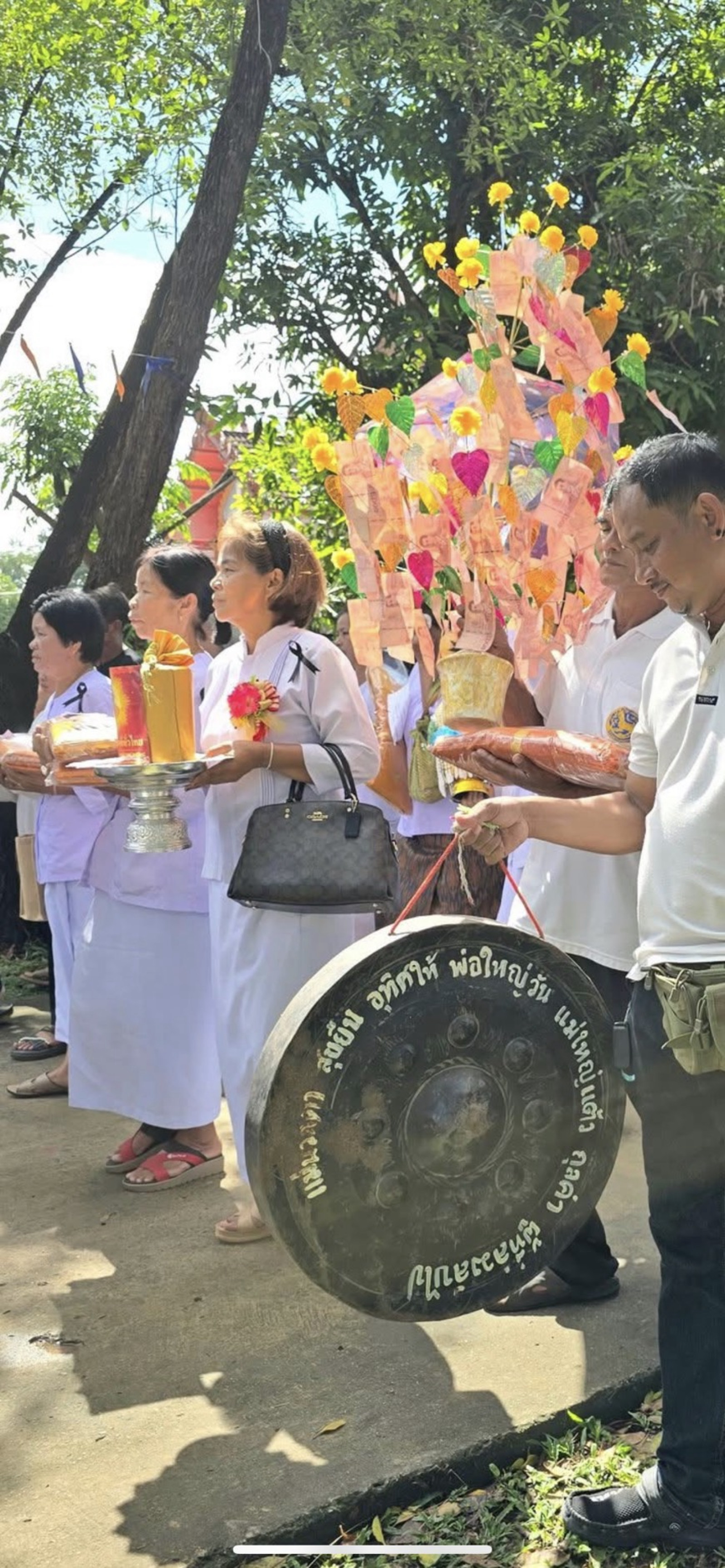 ภาพร่วมพิธีกรรมวัดผาสุก