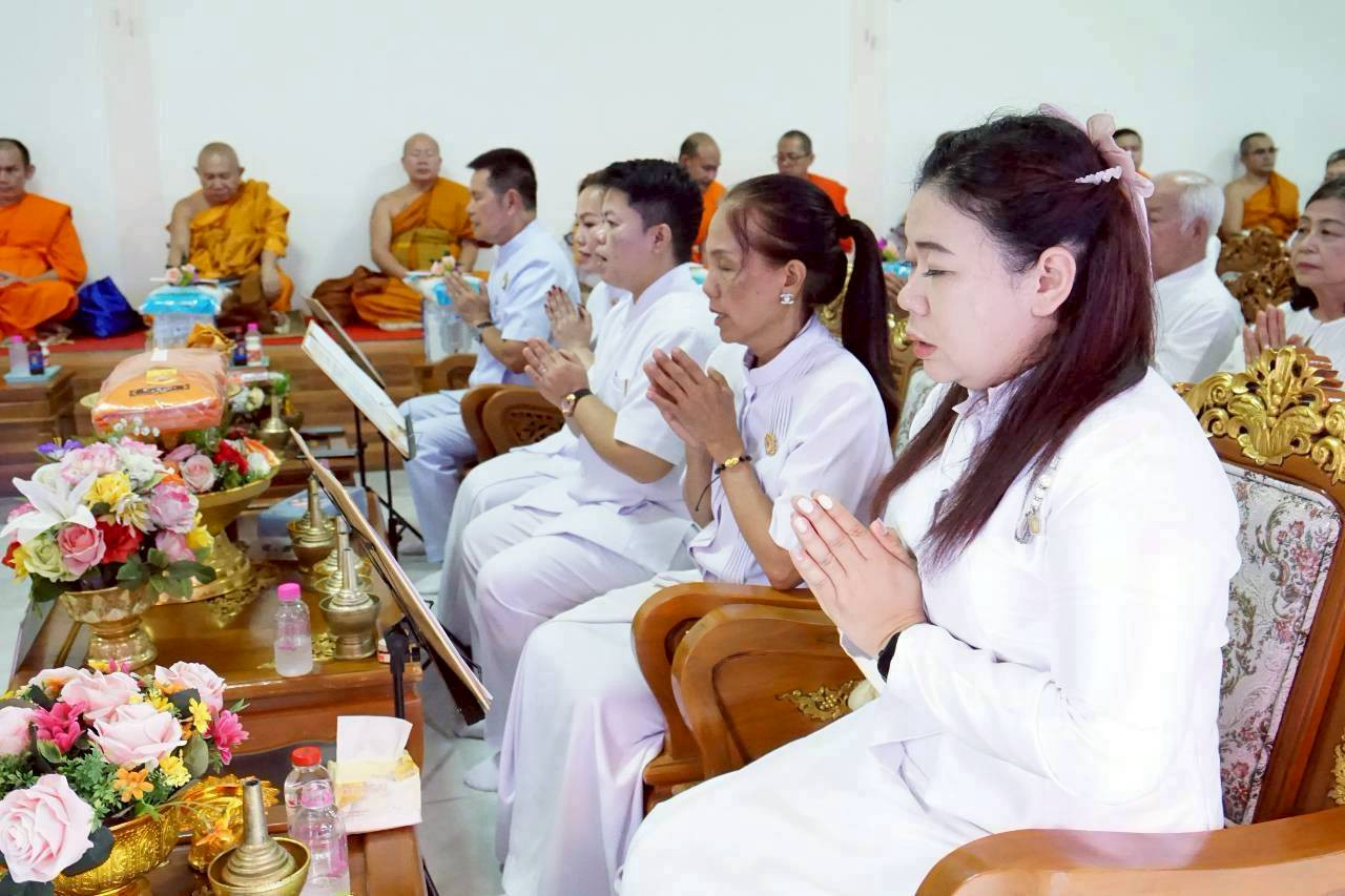 ภาพร่วมพิธีกรรมวัดล้านตอง