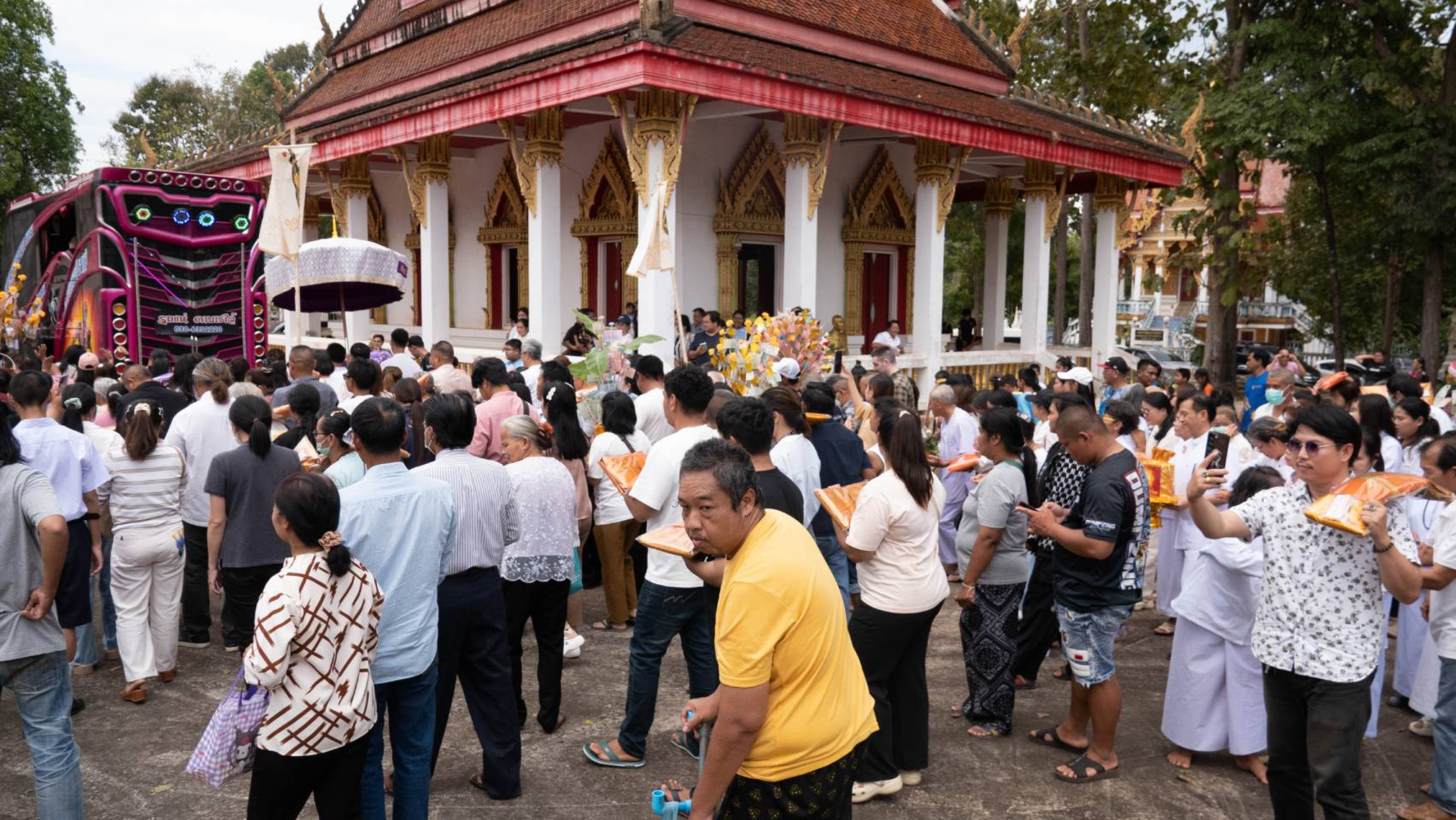 ภาพร่วมพิธีกรรมวัดคำเลียบ