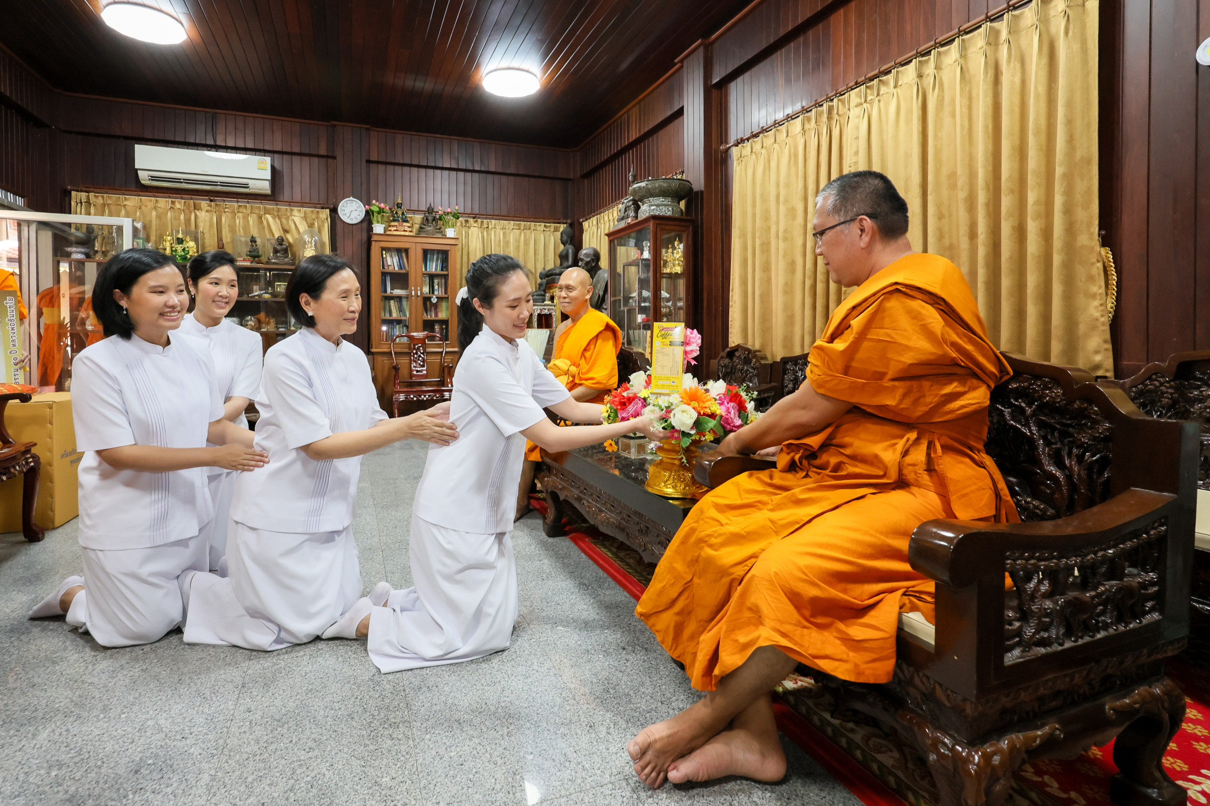 ภาพกล่าวคำถวายกฐินวัดหนัง