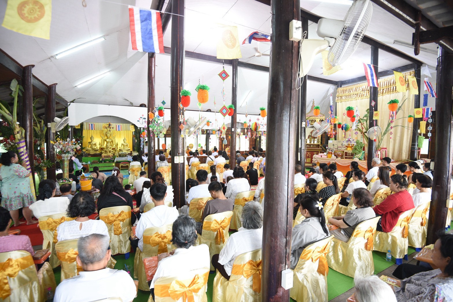 ภาพร่วมพิธีกรรมวัดบัวงาม