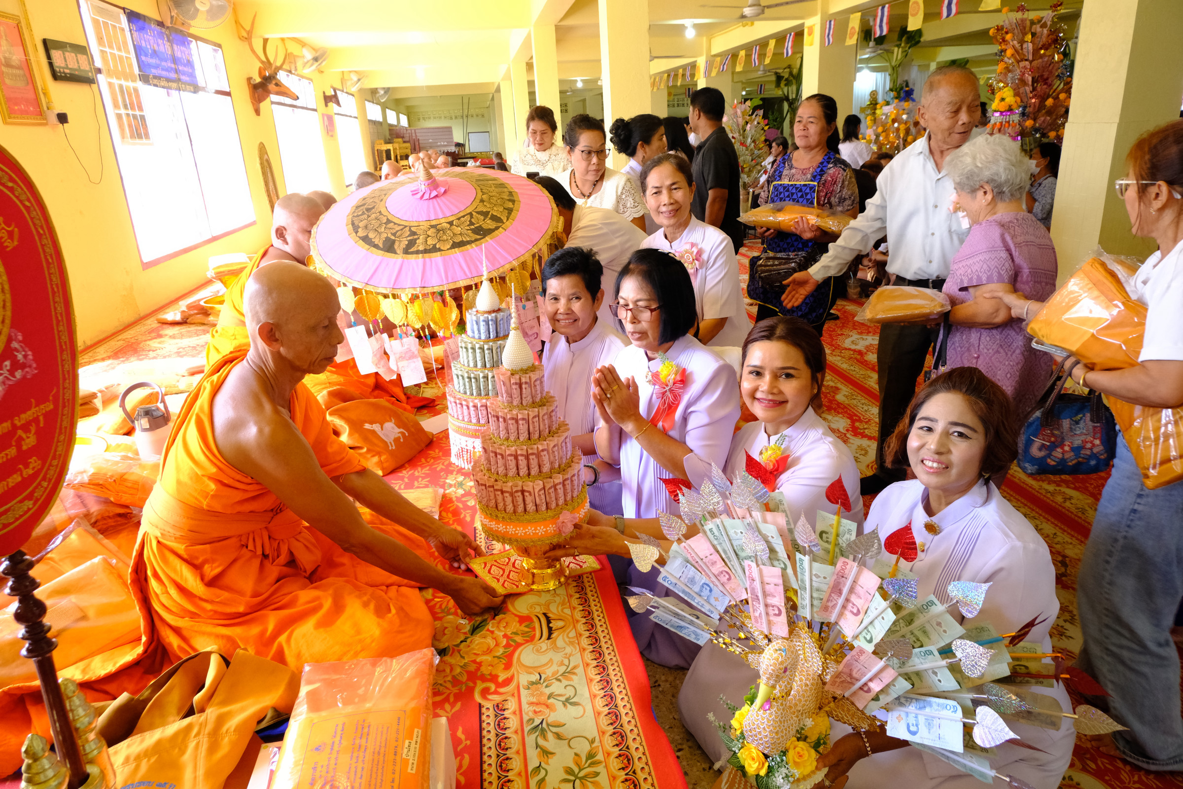 ภาพร่วมพิธีกรรมวัดสว่างสามัคคี