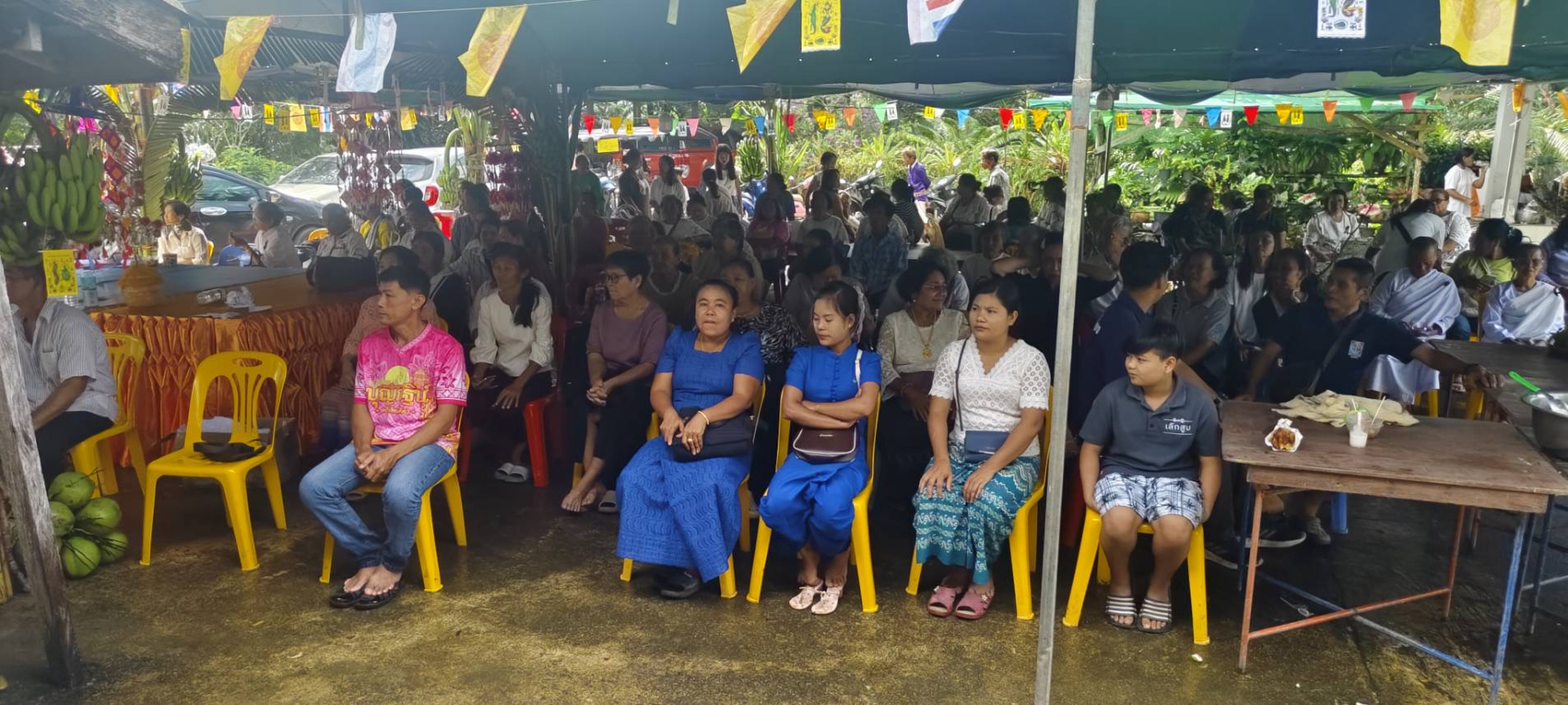 ภาพร่วมพิธีกรรมวัดป่าน้ำทุ่นธรรมิการาม