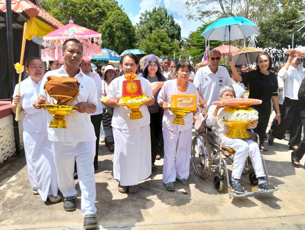 ภาพร่วมพิธีกรรมวัดทองดีประชาราม