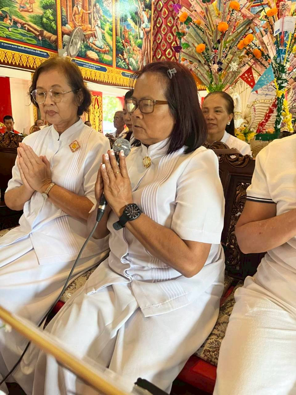 ภาพร่วมพิธีกรรมวัดม่วงเขียว