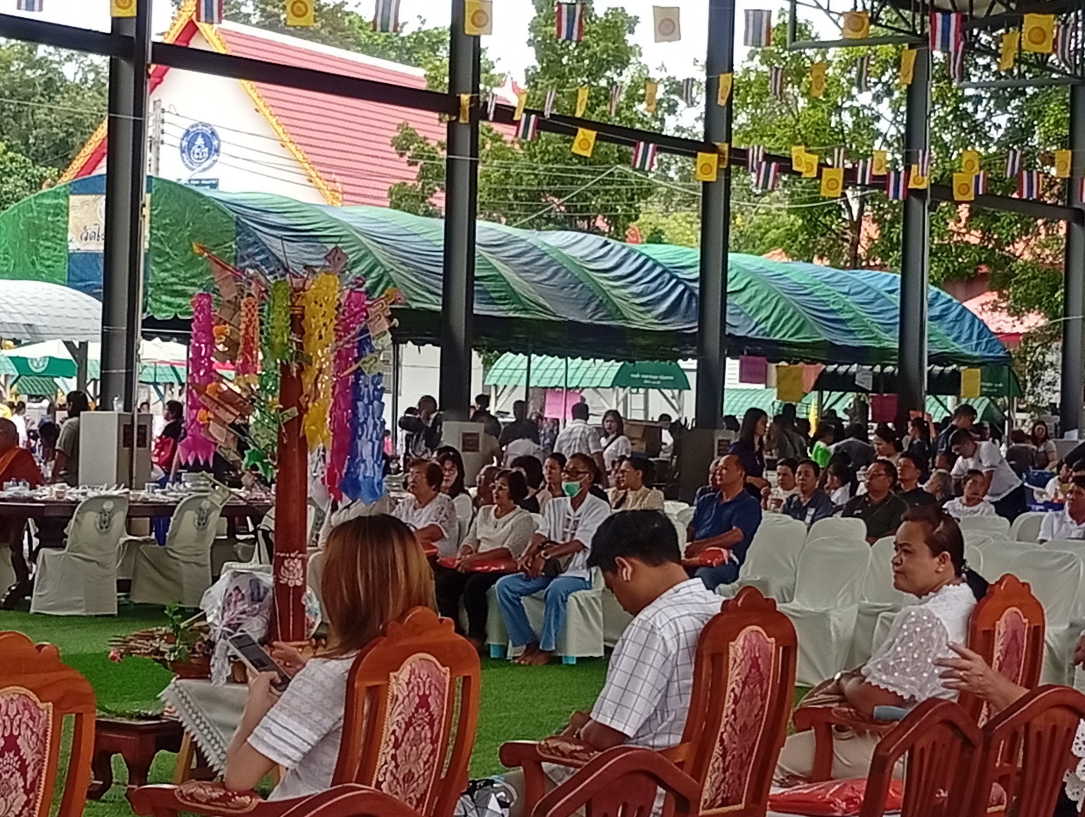 ภาพร่วมพิธีกรรมวัดไผ่ล้อม