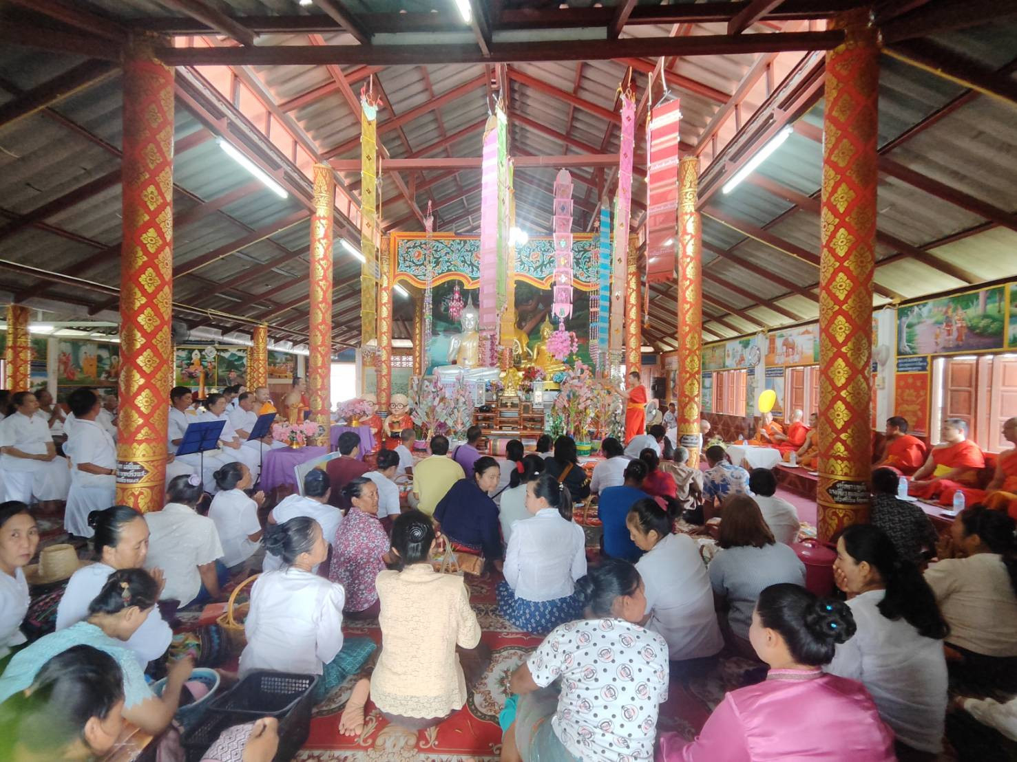 ภาพร่วมพิธีกรรมวัดใหม่ไทยแซ่ม