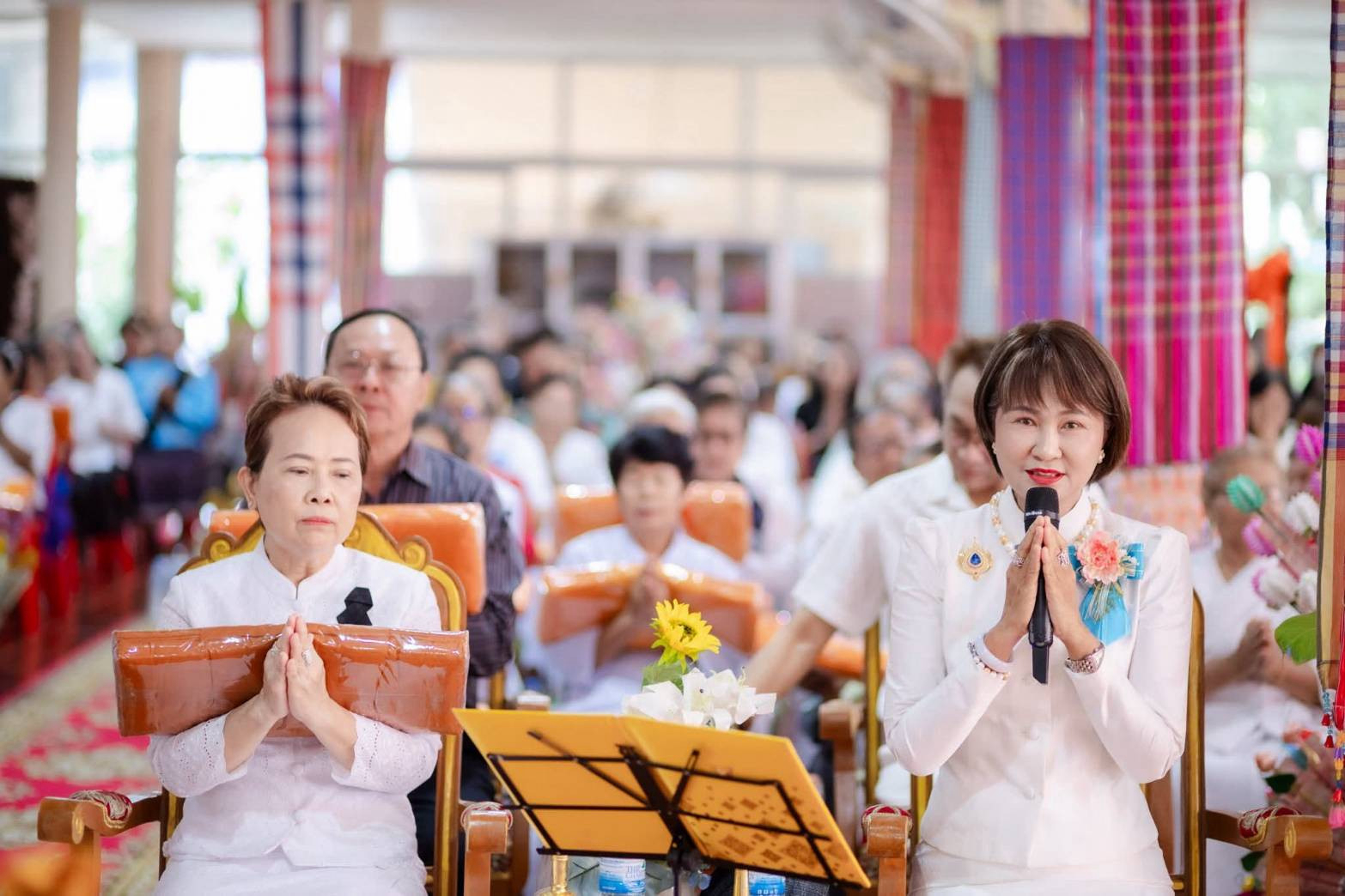 ภาพกล่าวคำถวายกฐินวัดแสงทองธราวาส