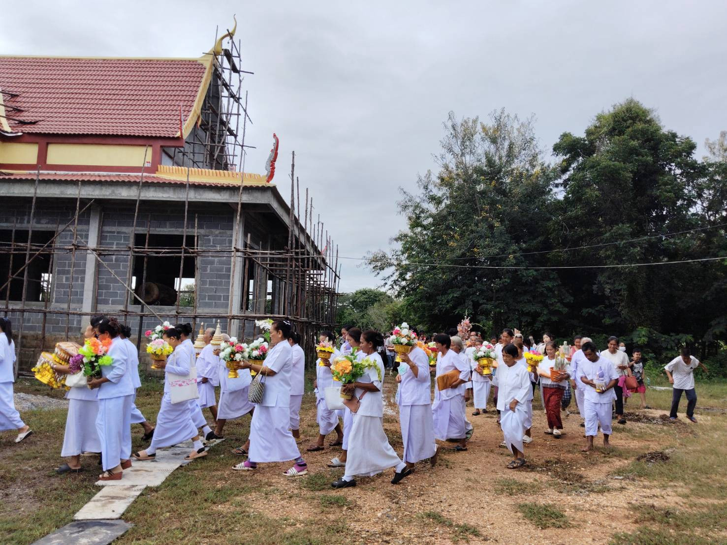 ภาพร่วมพิธีกรรมวัดกุดเวียน