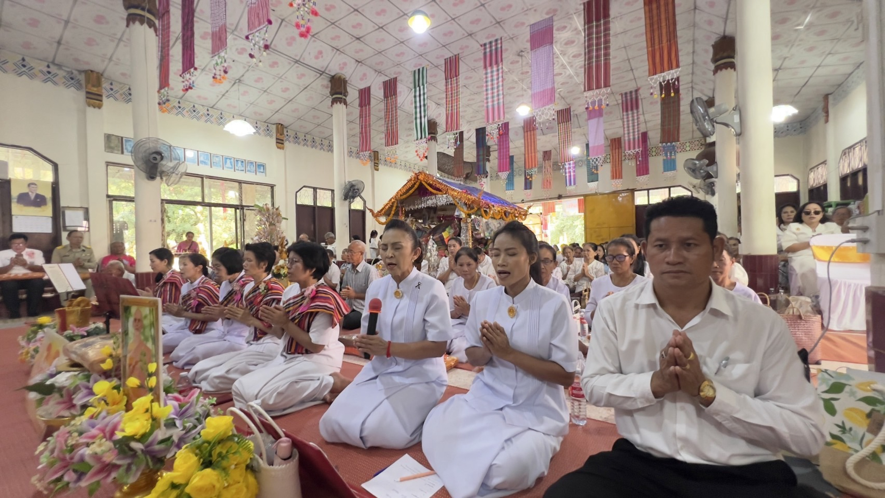 ภาพร่วมพิธีกรรมวัดหนองไรไก่