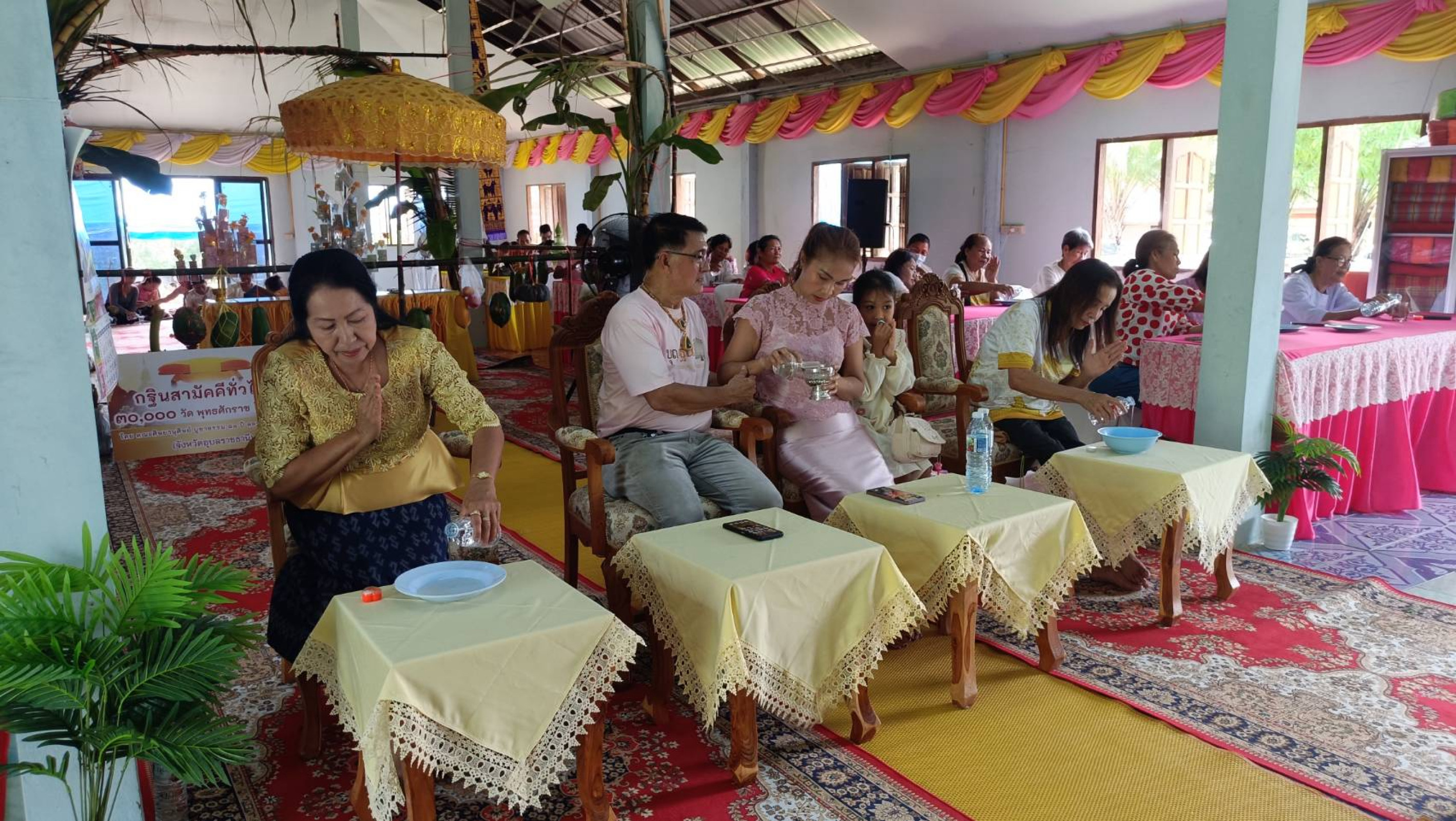 ภาพร่วมพิธีกรรมวัดโนนหินสูง