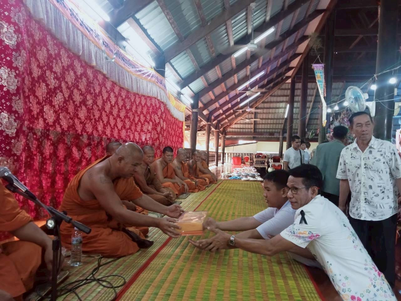 ภาพร่วมพิธีกรรมวัดสุวรรณโคตมาราม