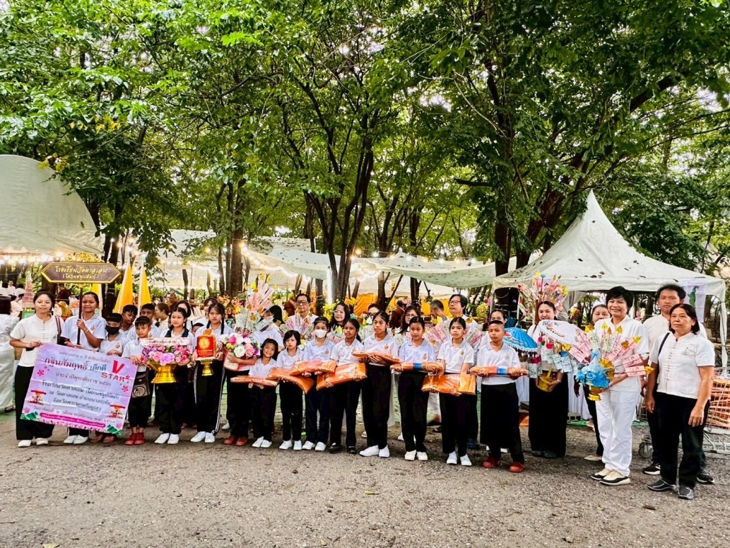 ภาพร่วมพิธีกรรมวัดตาลเอน