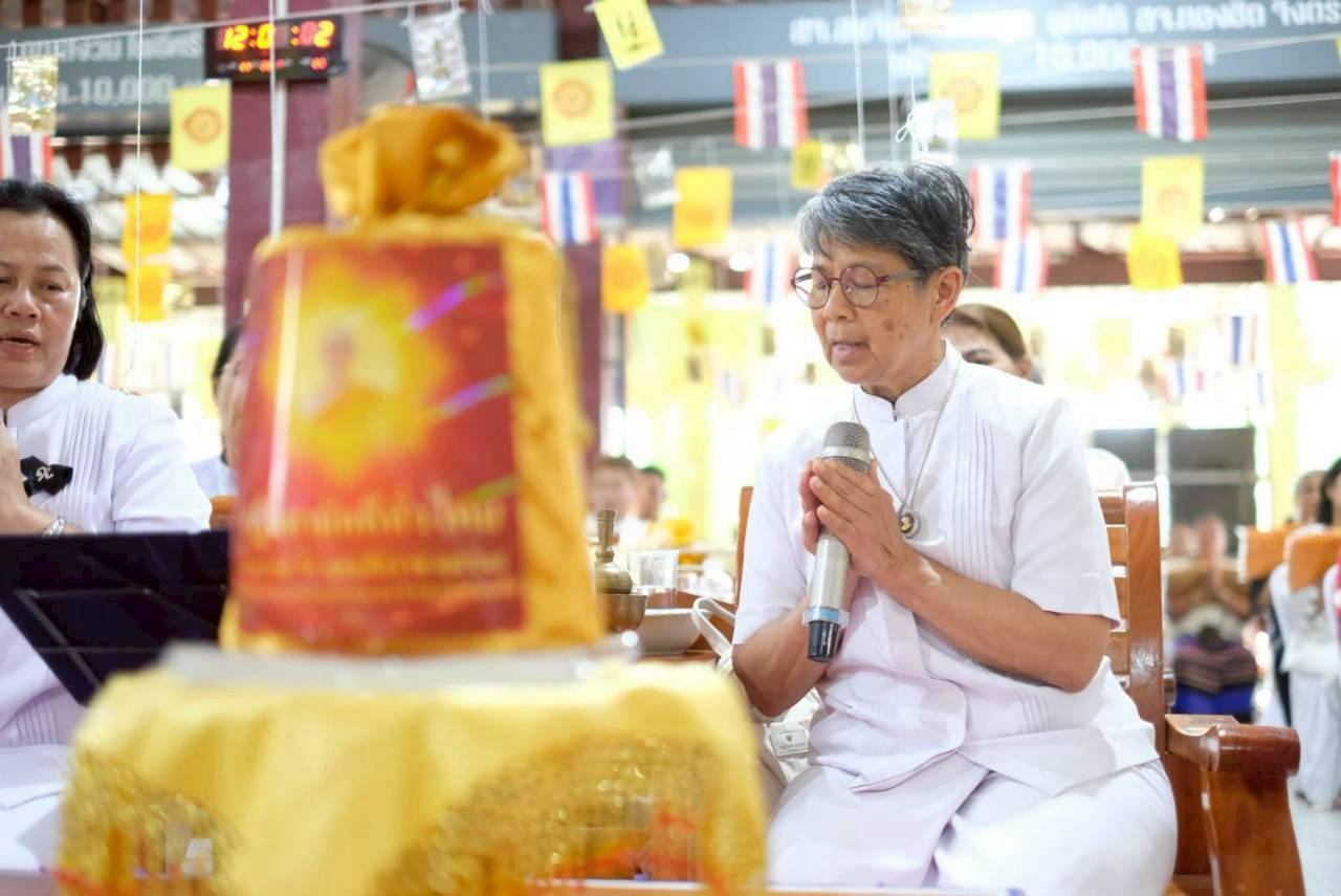 ภาพกล่าวคำถวายกฐินวัดโพธิ์ศรี