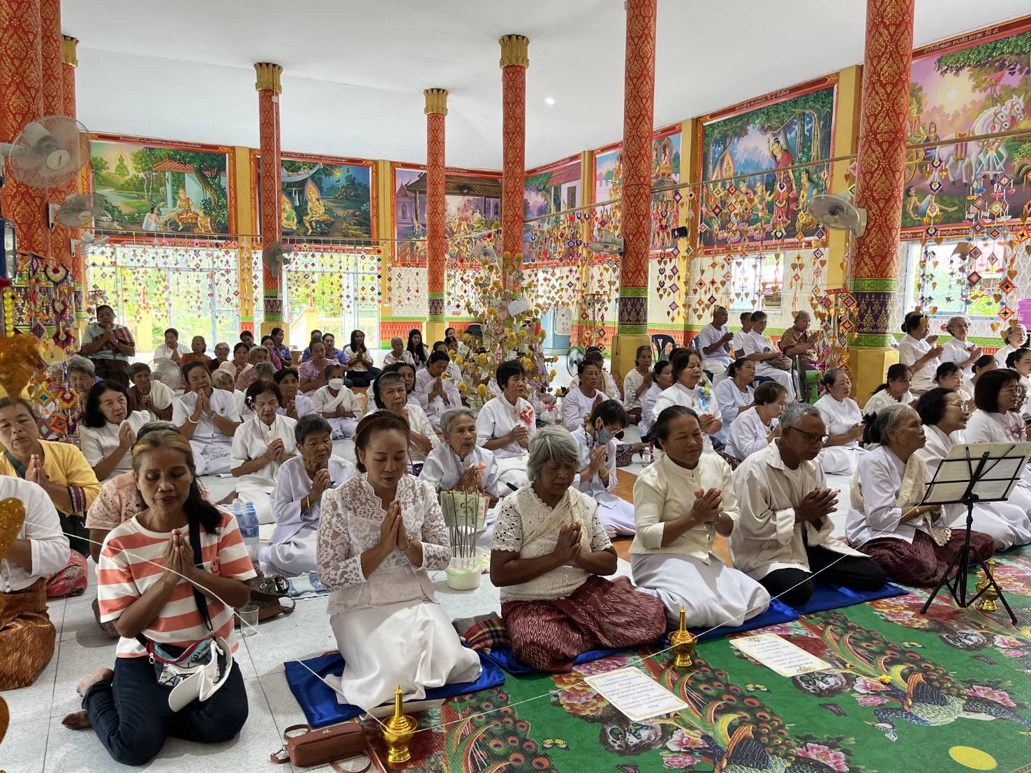 ภาพร่วมพิธีกรรมวัดห้วยปอ