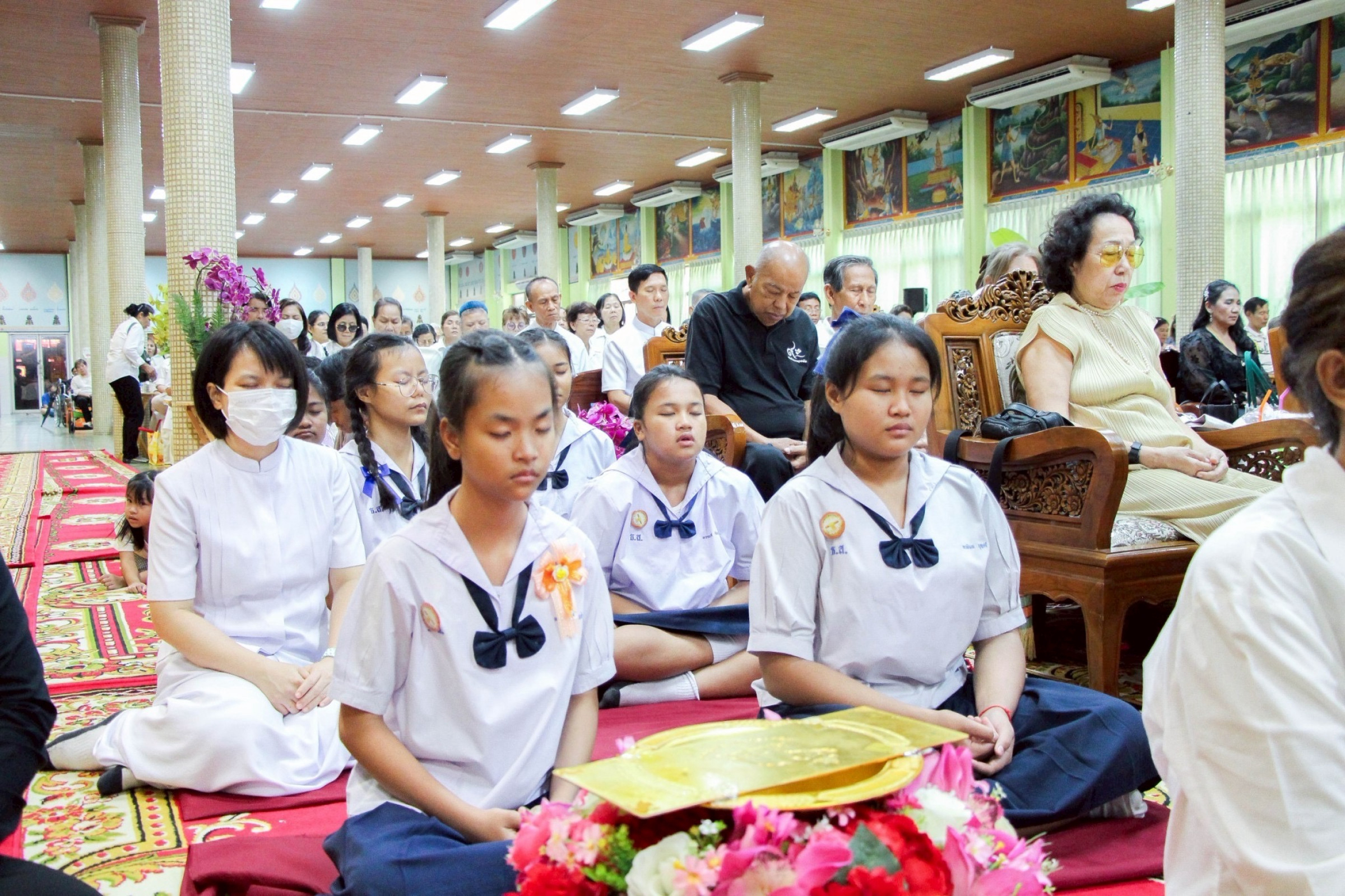 ภาพร่วมพิธีกรรมวัดบุญรอดธรรมาราม