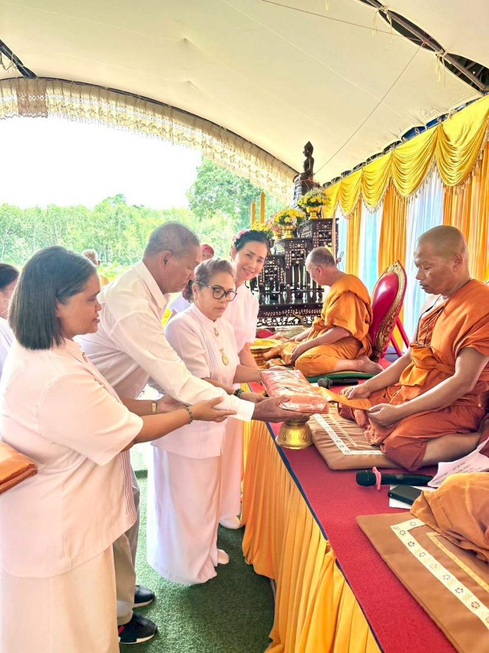 ภาพร่วมพิธีกรรมวัดกรุงหยัน