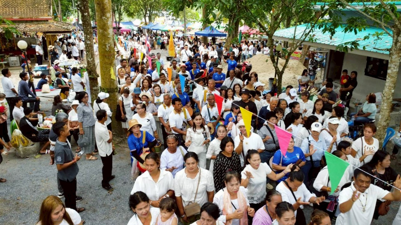 ภาพร่วมพิธีกรรมวัดประดิษฐาราม