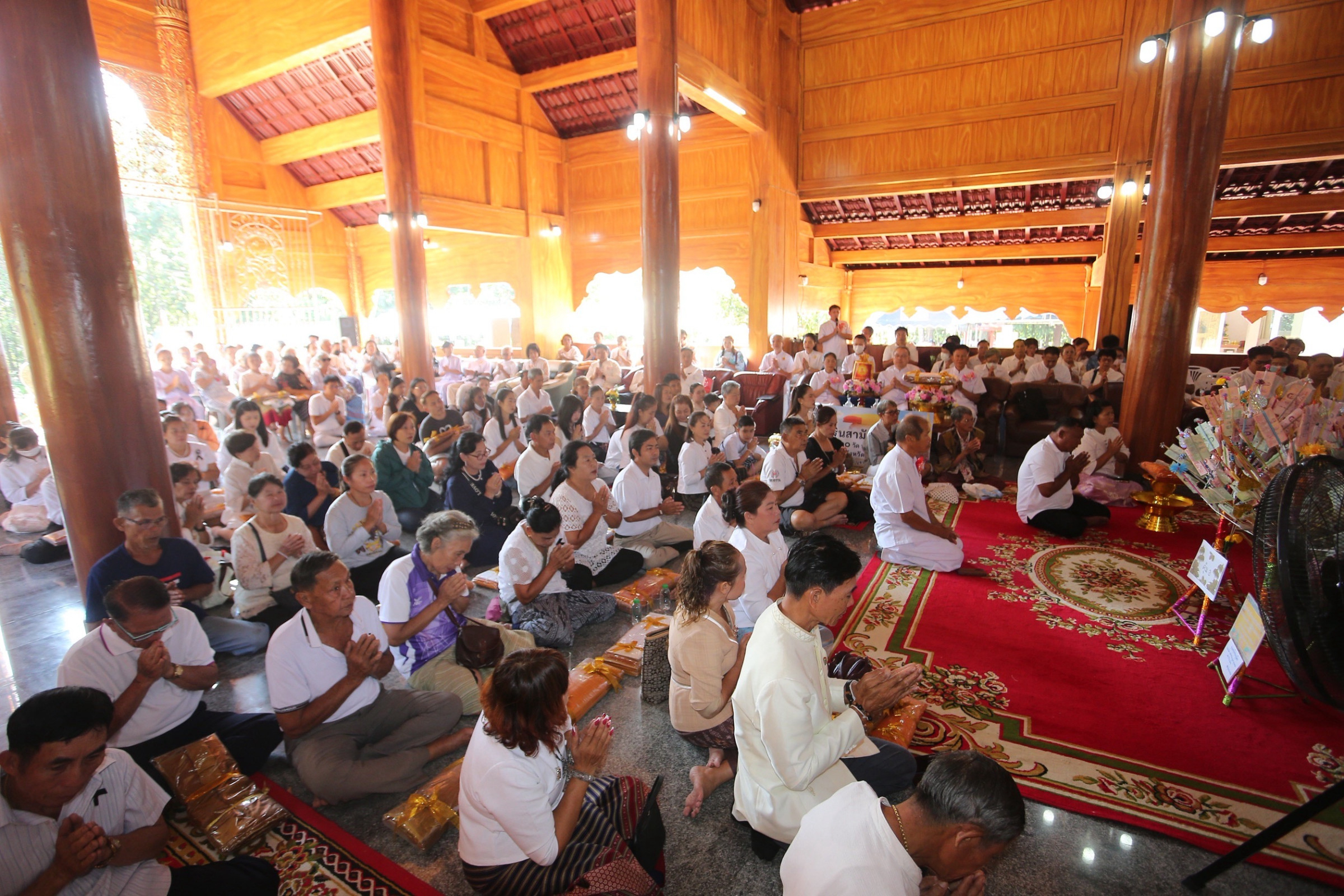 ภาพร่วมพิธีกรรมวัดป่าหัวดอย