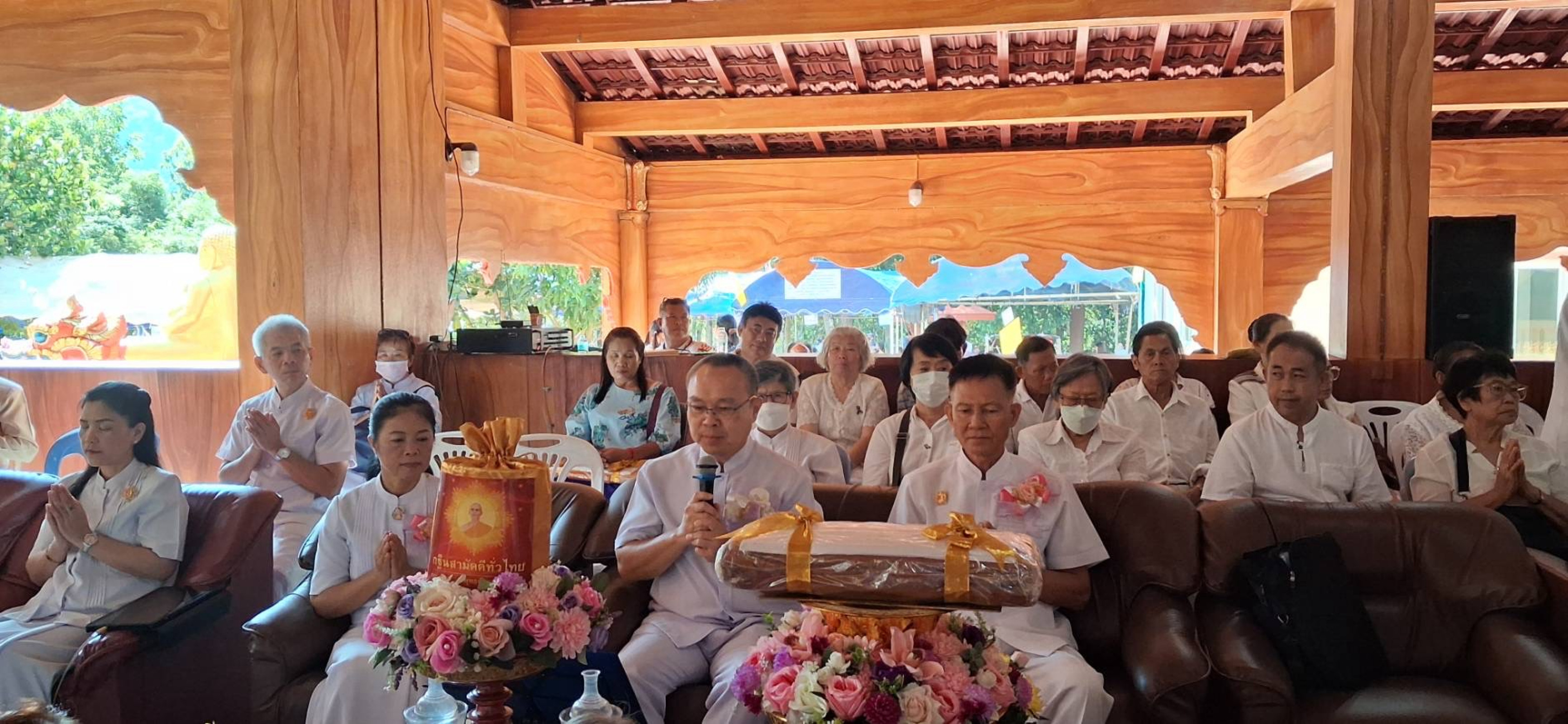 ภาพร่วมพิธีกรรมวัดป่าหัวดอย