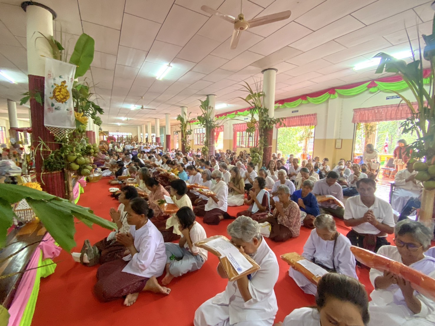 ภาพร่วมพิธีกรรมวัดสามราษฎร์บำรุง