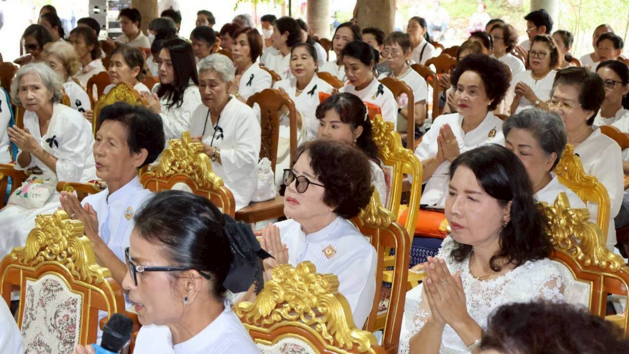 ภาพร่วมพิธีกรรมวัดป่าพุทธภูมิสถาน