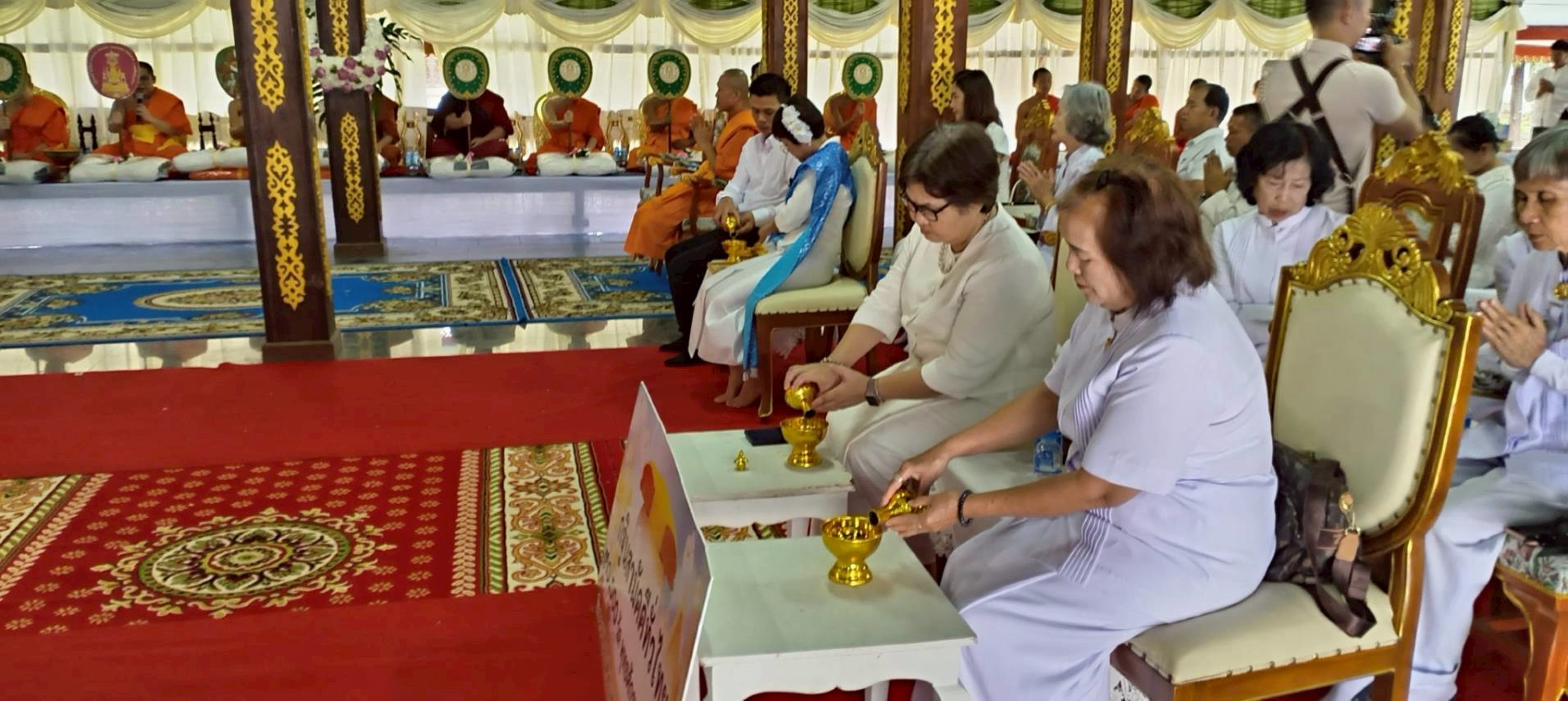 ภาพร่วมพิธีกรรมวัดศรีอ้วน