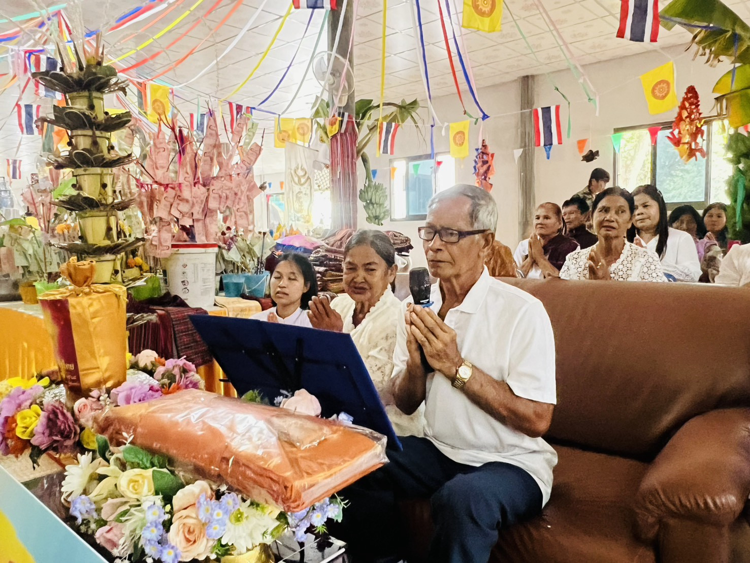 ภาพกล่าวคำถวายกฐินวัดป่ามะมัง