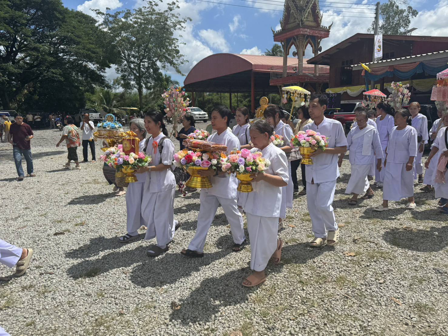 ภาพร่วมพิธีกรรมวัดดอนขี้เหล็ก