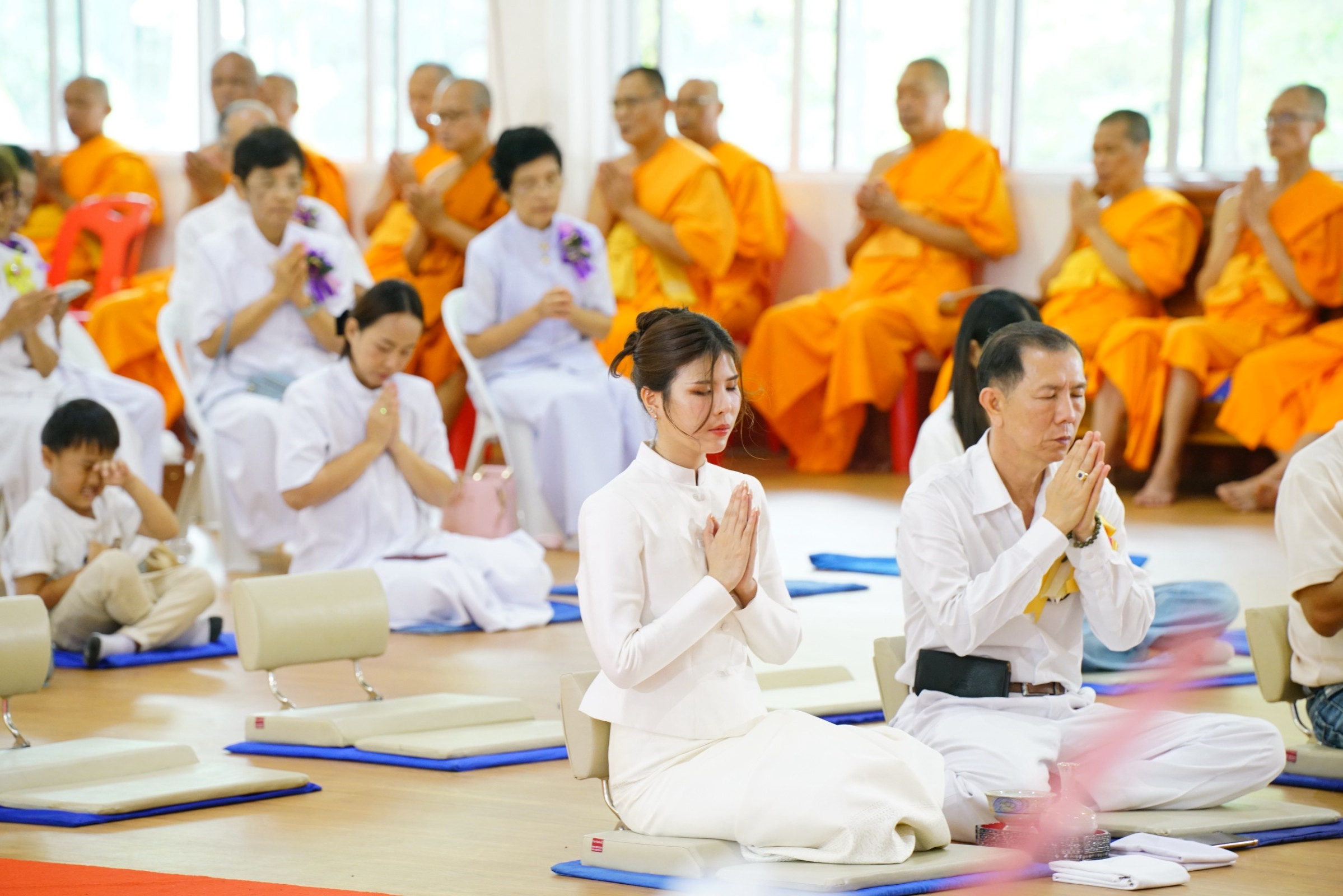 ภาพร่วมพิธีกรรมวัดหนองไผ่ล้อม