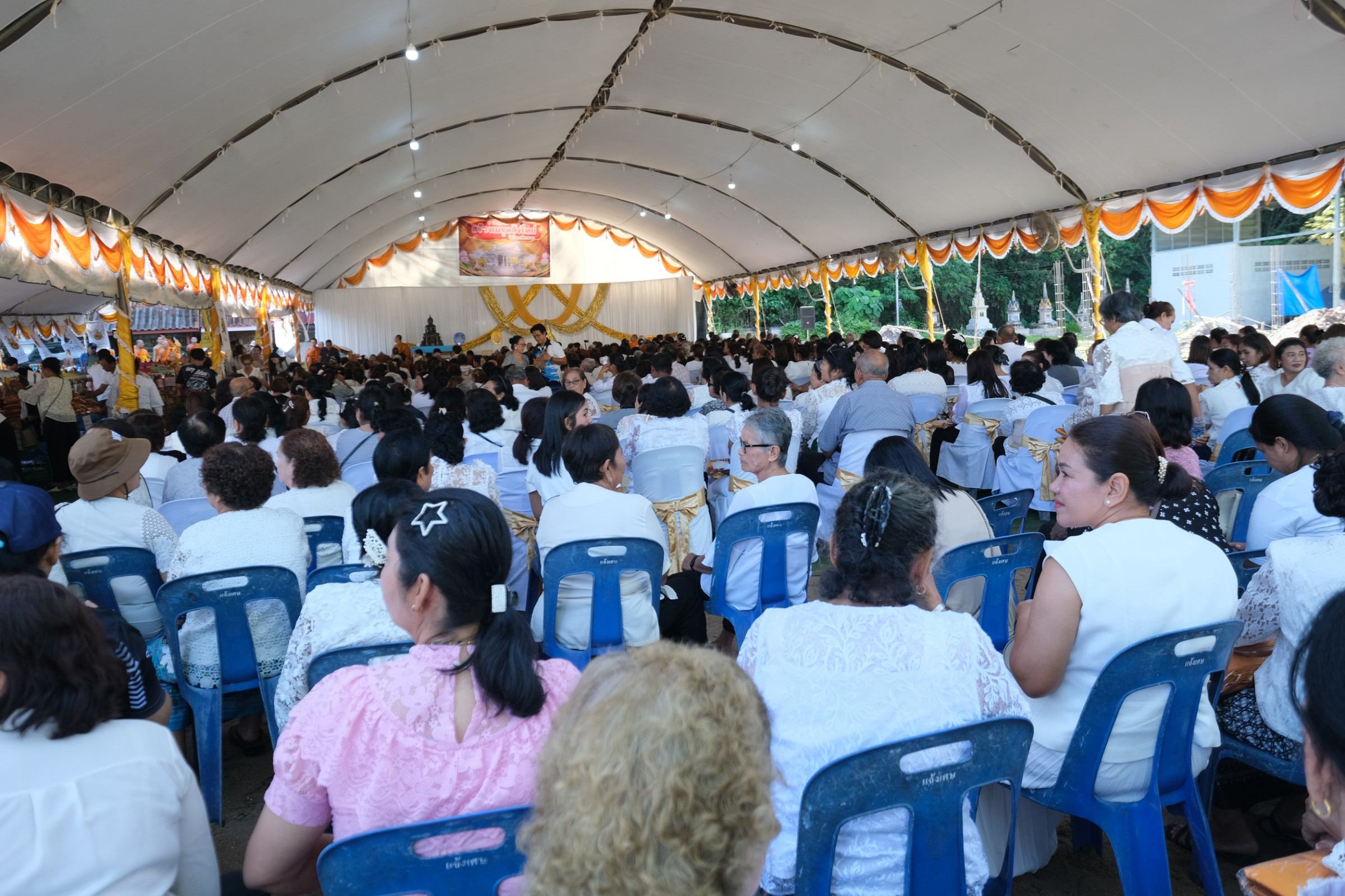 ภาพร่วมพิธีกรรมวัดโฉลกศิลาราม