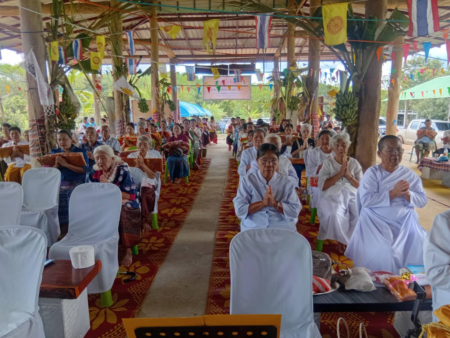 ภาพร่วมพิธีกรรมสวนธรรมวังเกาะแก้ว
