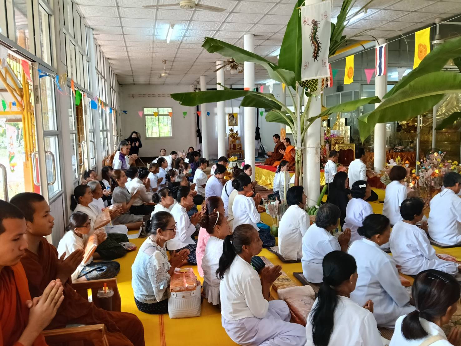 ภาพร่วมพิธีกรรมวัดป่าสามัคคี