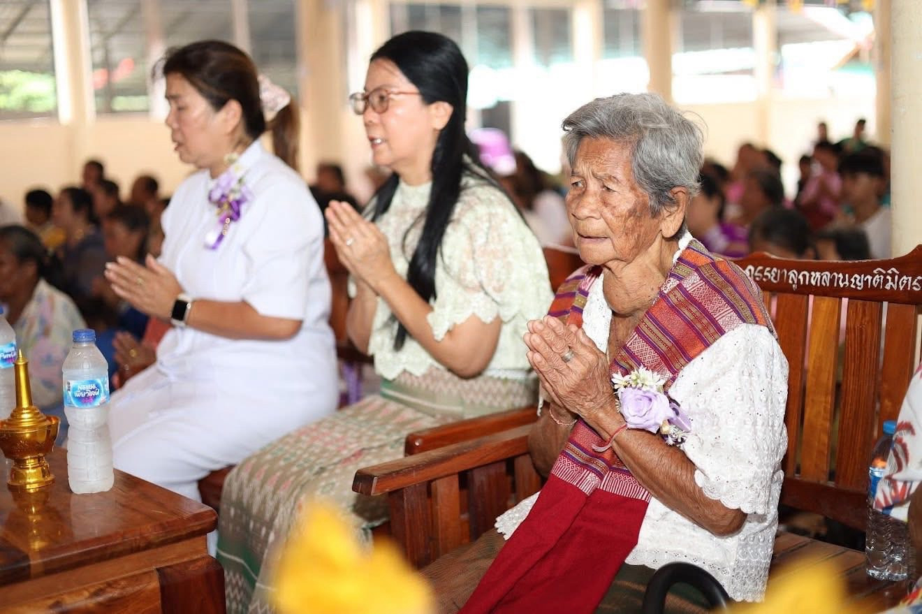 ภาพร่วมพิธีกรรมวัดโคกน้อย