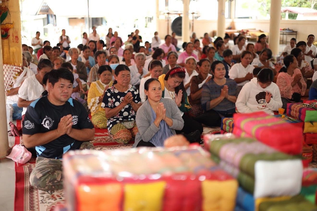 ภาพร่วมพิธีกรรมวัดโคกน้อย