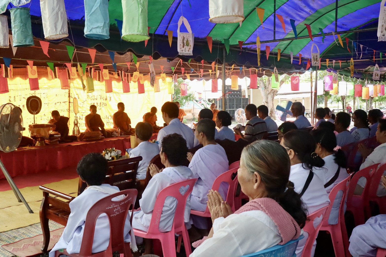 ภาพร่วมพิธีกรรมที่พักสงฆ์บ้านโนนสวรรค์