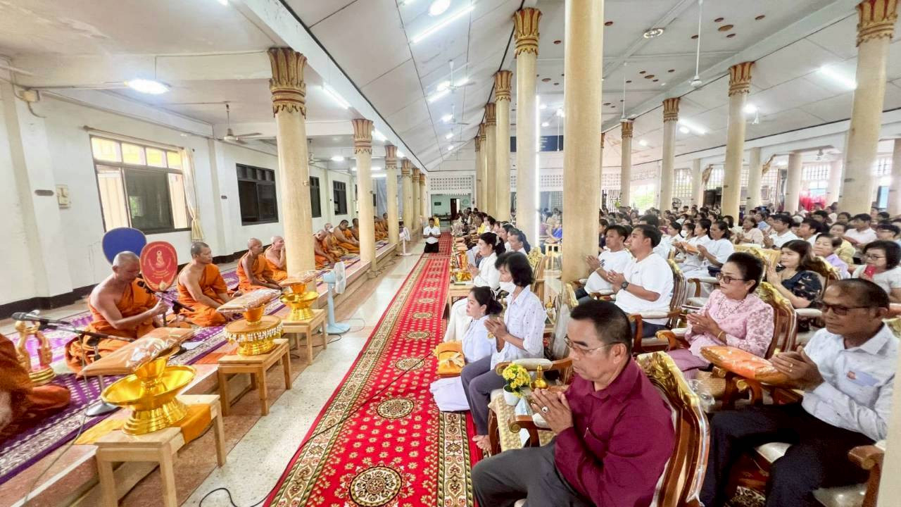 ภาพร่วมพิธีกรรมวัดใหม่นาวังหิน